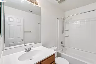 131 Burbank St, Hayward, CA 94541 - Photo 11