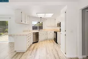 4975 Silverado Dr, Fairfield, CA 94534 - Photo 17