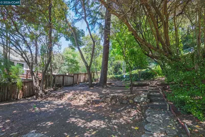 3306 Guido, Oakland, CA 94602 - Photo 27
