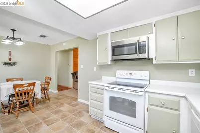 1108 Putnam St, Antioch, CA 94509 - Photo 13