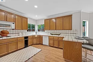 3825 Sheffield Cir, Danville, CA 94506 - Photo 13