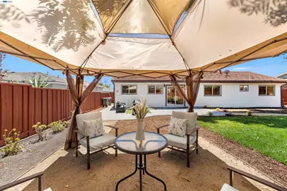 7832 Gardella Dr, Dublin, CA 94568 - Photo 15
