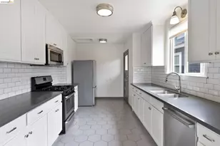 8342 Ney Ave, Oakland, CA 94605 - Photo 15