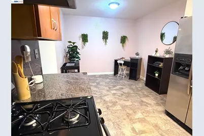 11651 Rolling Hills Pl, Dublin, CA 94568 - Photo 9