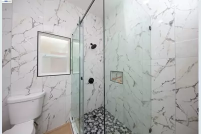 1043 18th Street, Oakland, CA 94606 - Photo 29