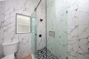 1043 18th St, Oakland, CA 94606 - Photo 29