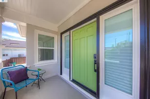 1043 18th St, Oakland, CA 94606 - Photo 7