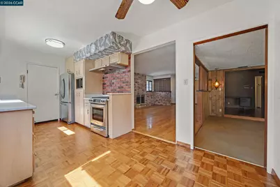 2324 Dolores Ct, Pinole, CA 94564 - Photo 9