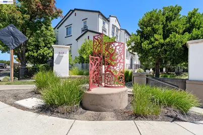 7981 Bellina St, Dublin, CA 94568 - Photo 37