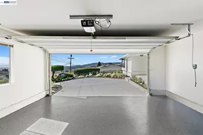 2356 Marineview Dr, San Leandro, CA 94577 - Photo 35