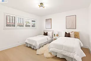 2356 Marineview Dr, San Leandro, CA 94577 - Photo 25