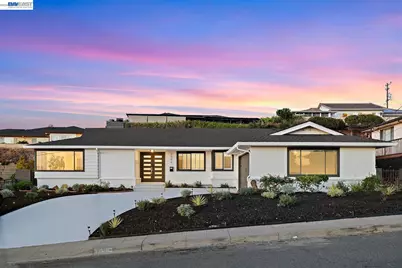 2356 Marineview Dr, San Leandro, CA 94577 - Photo 3