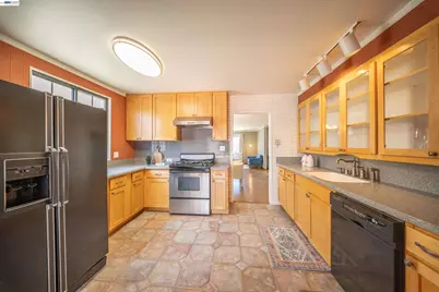 1526 Beechwood Ave, San Leandro, CA 94579 - Photo 19