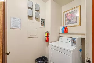 651 Oakland Ave, Oakland, CA 94611 - Photo 21