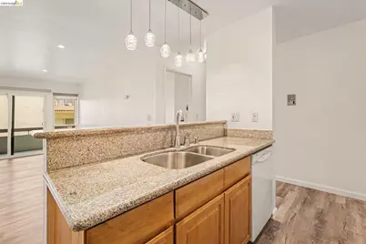 651 Oakland Ave #2D, Oakland, CA 94611 - Photo 15