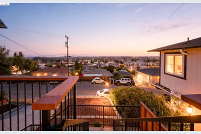 1090 Central Blvd, Hayward, CA 94542 - Photo 3