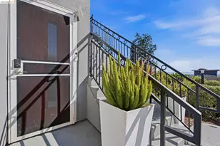 7308 Hillmont, Oakland, CA 94605 - Photo 37