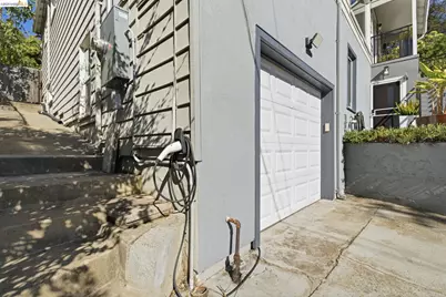 7308 Hillmont, Oakland, CA 94605 - Photo 3