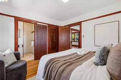 2421 9th St, Berkeley, CA 94710 - Photo 25