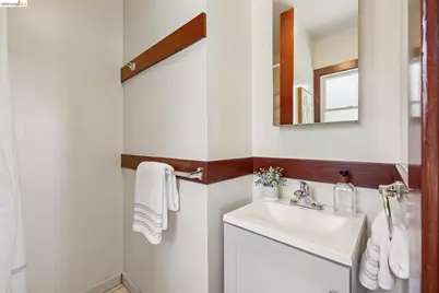 2421 9th St, Berkeley, CA 94710 - Photo 27