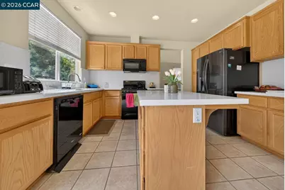 1816 Crown Peak Way, Antioch, CA 94531 - Photo 11
