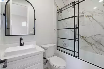 2200 Lotus Way, Tracy, CA 95376 - Photo 33