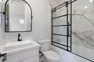 2200 Lotus Way, Tracy, CA 95376 - Photo 33