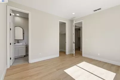 2200 Lotus Way, Tracy, CA 95376 - Photo 35