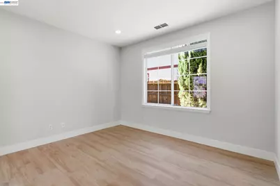 2200 Lotus Way, Tracy, CA 95376 - Photo 23