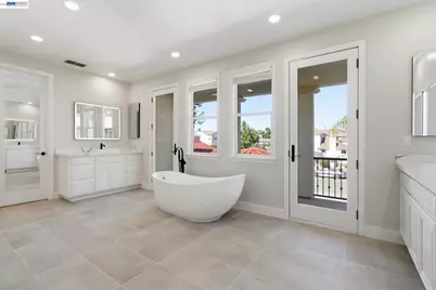 2200 Lotus Way, Tracy, CA 95376 - Photo 45