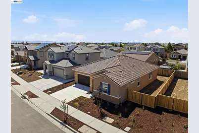 16047 Pirates Cove Ln, Lathrop, CA 95330 - Photo 39