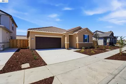 16047 Pirates Cove Ln, Lathrop, CA 95330 - Photo 3
