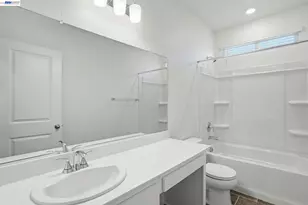 16047 Pirates Cv Ln, Lathrop, CA 95330 - Photo 25