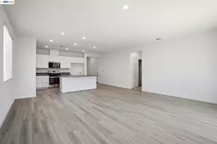 16047 Pirates Cv Ln, Lathrop, CA 95330 - Photo 7