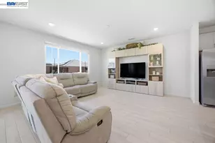 1012 Ramos Dr, Winters, CA 95694 - Photo 15