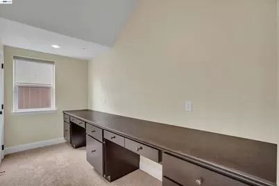 582 Pasture Ave, Lathrop, CA 95330 - Photo 9