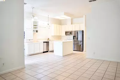 4808 Pineview Way, Antioch, CA 94531 - Photo 7
