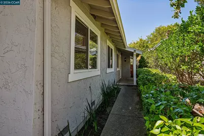 1142 Glengarry Dr, Walnut Creek, CA 94596 - Photo 5