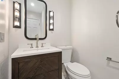 3858 Maybelle Ave, Oakland, CA 94619 - Photo 11