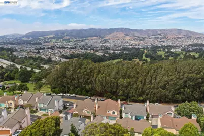 55 Buena Vista Rd, South San Francisco, CA 94080 - Photo 63