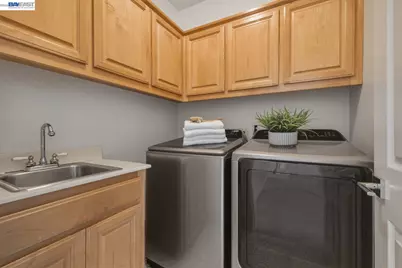 55 Buena Vista Rd, South San Francisco, CA 94080 - Photo 49