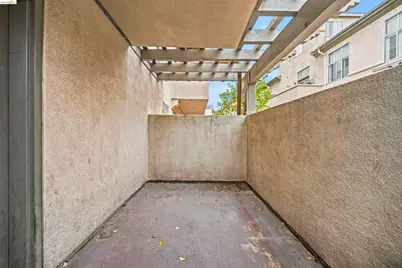 425 28th Street #101B, Oakland, CA 94609 - Photo 27