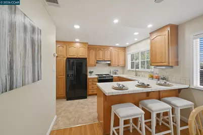7811 Sunwood Dr, Dublin, CA 94568 - Photo 9