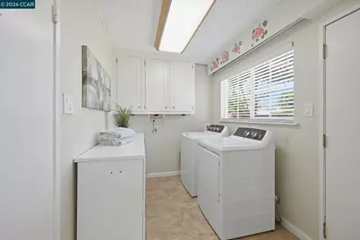 7811 Sunwood Dr, Dublin, CA 94568 - Photo 13