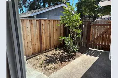 1486 Newhall Pkwy, Concord, CA 94521 - Photo 31