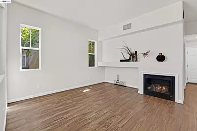 341 Imagination Pl, Milpitas, CA 95035 - Photo 3
