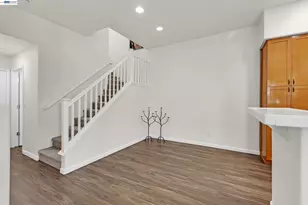 341 Imagination Pl, Milpitas, CA 95035 - Photo 3