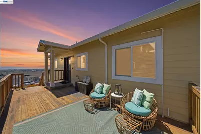 17208 President Dr, Castro Valley, CA 94546 - Photo 1