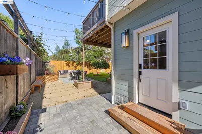 5956 Canning St, Oakland, CA 94609 - Photo 37