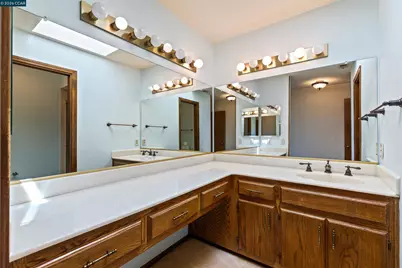 1085 Camino Verde Cir, Walnut Creek, CA 94597 - Photo 41